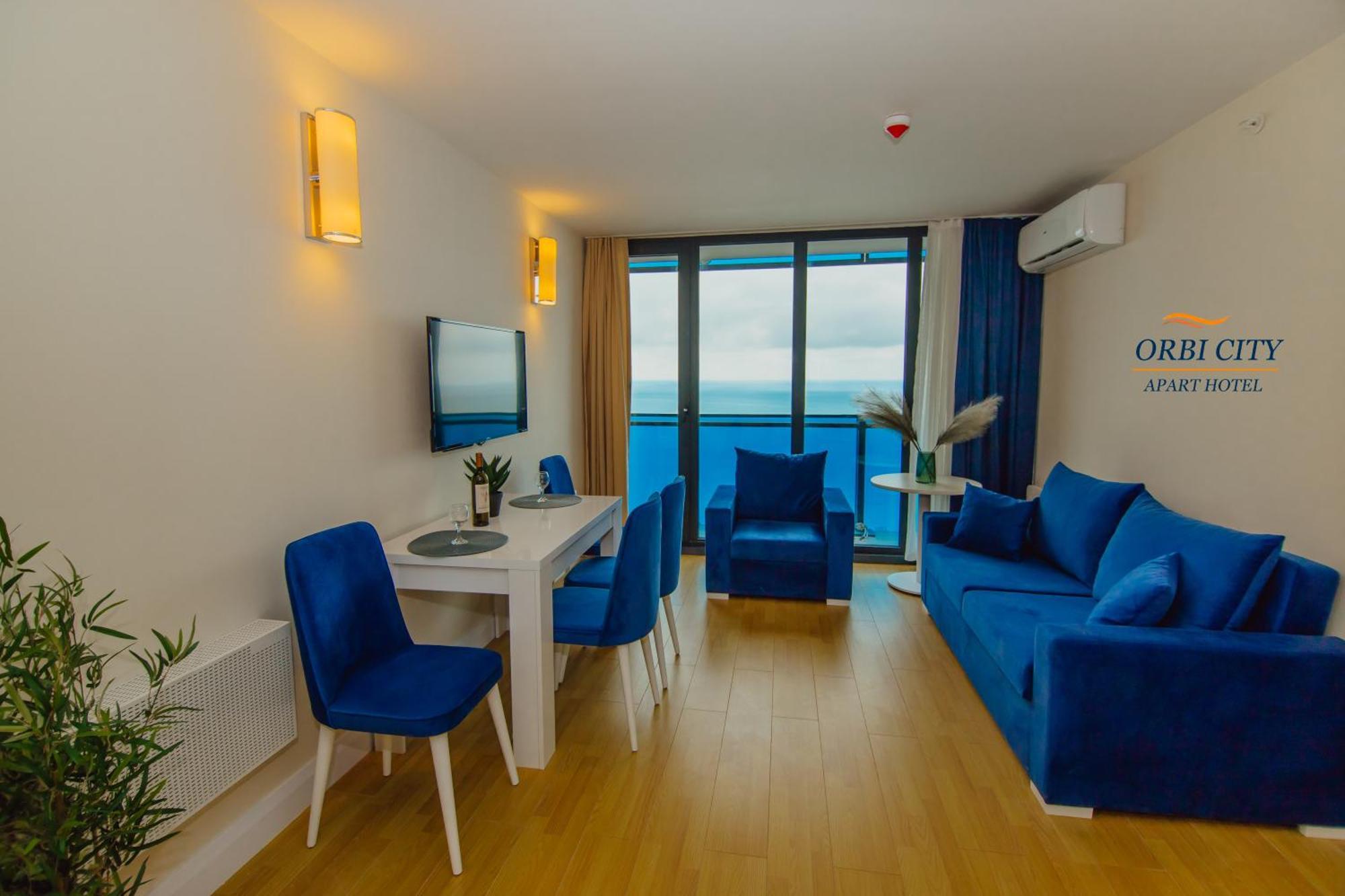 Apart-Hotel Orbi City Batumi Exterior foto